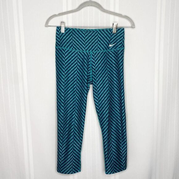 Nike Dri-Fit Legend 2.0 Training Zig Zag Capri Leggings XS Workout Pants Zigzag - Picture 1 of 11